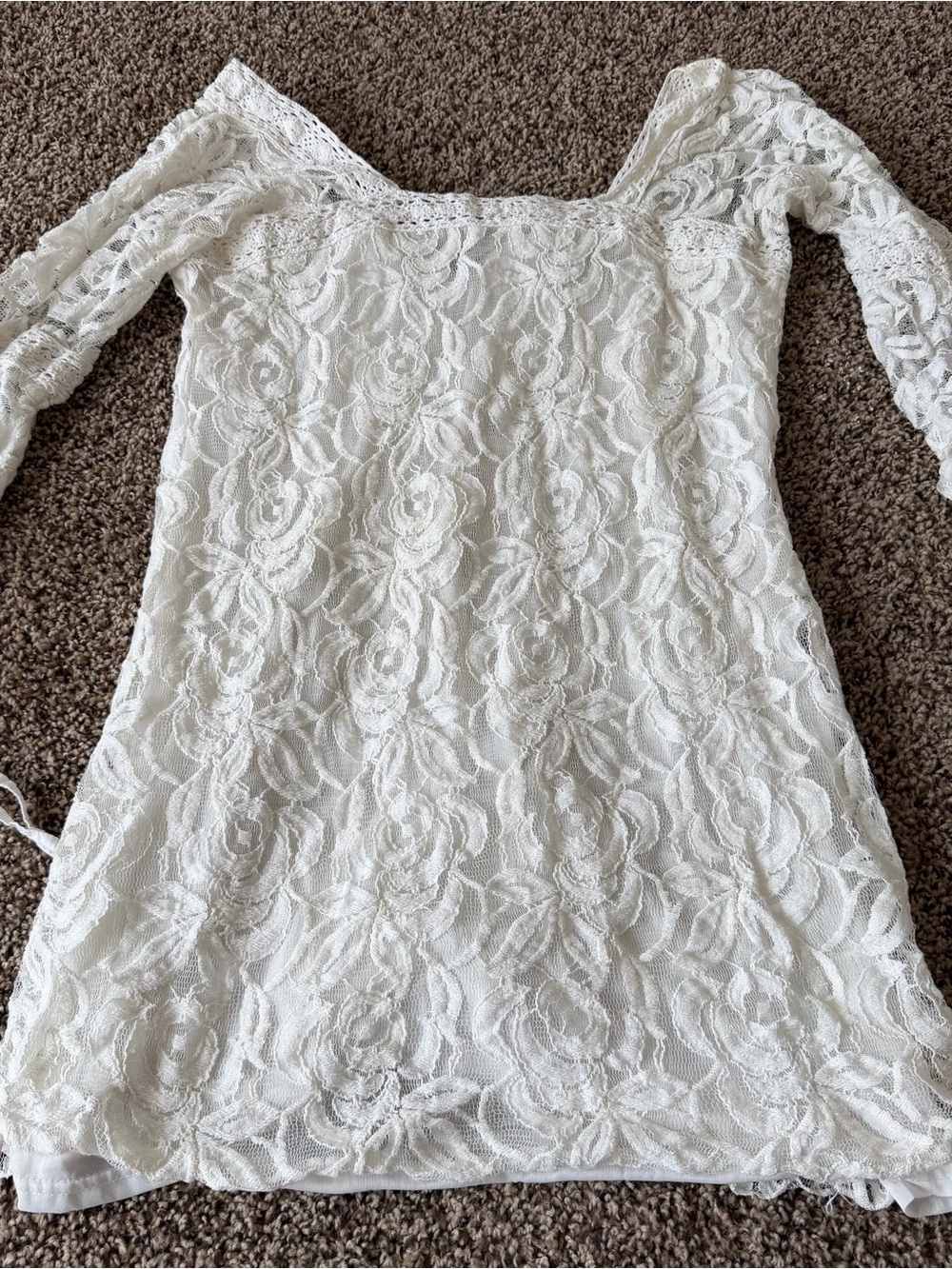 Solitaire White Lace Off-Shoulder Tunic